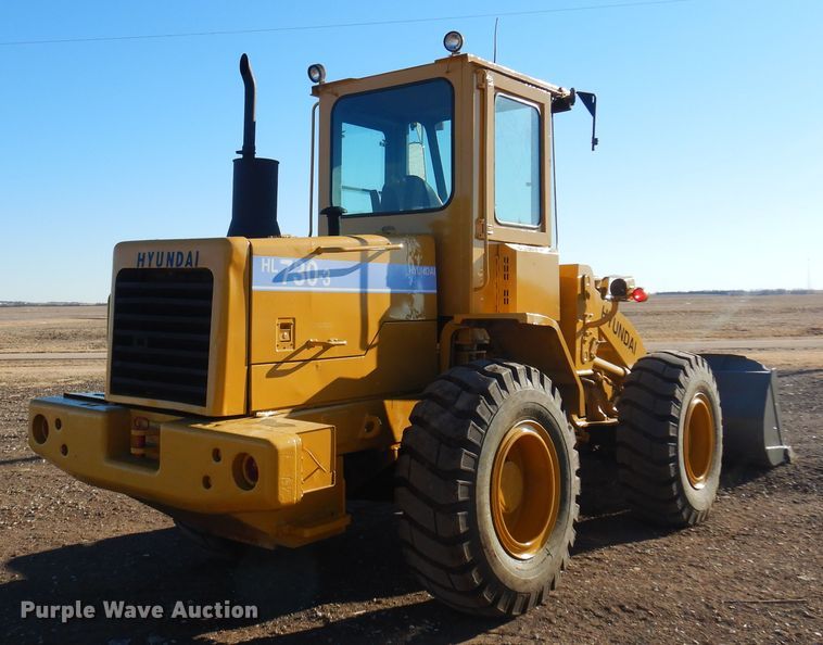 image for item DF0053 1998 Hyundai HL730-3  wheel loader