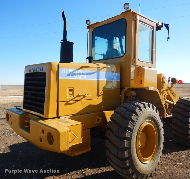 image for item DF0053 1998 Hyundai HL730-3  wheel loader