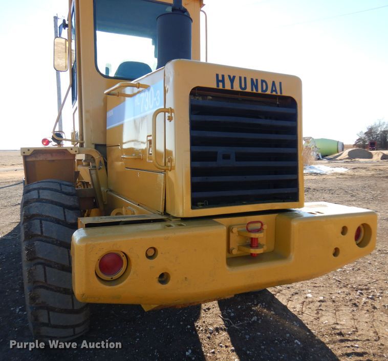 image for item DF0053 1998 Hyundai HL730-3  wheel loader