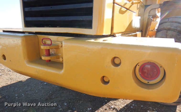 image for item DF0053 1998 Hyundai HL730-3  wheel loader