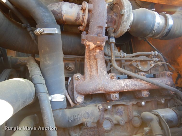 image for item DF0053 1998 Hyundai HL730-3  wheel loader