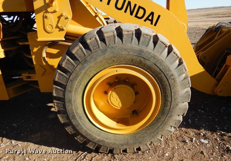 image for item DF0053 1998 Hyundai HL730-3  wheel loader