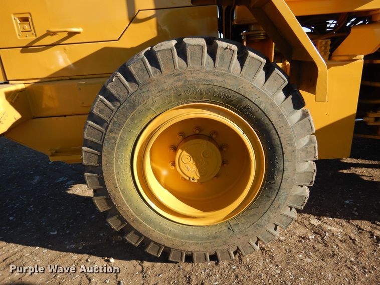 image for item DF0053 1998 Hyundai HL730-3  wheel loader