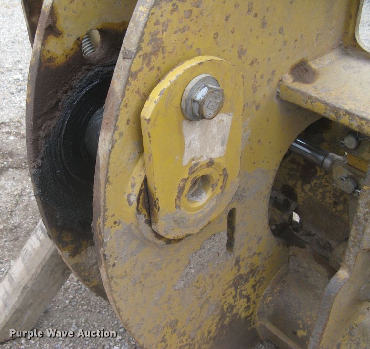 image for item DG5331 Caterpillar wheel loader quick attach