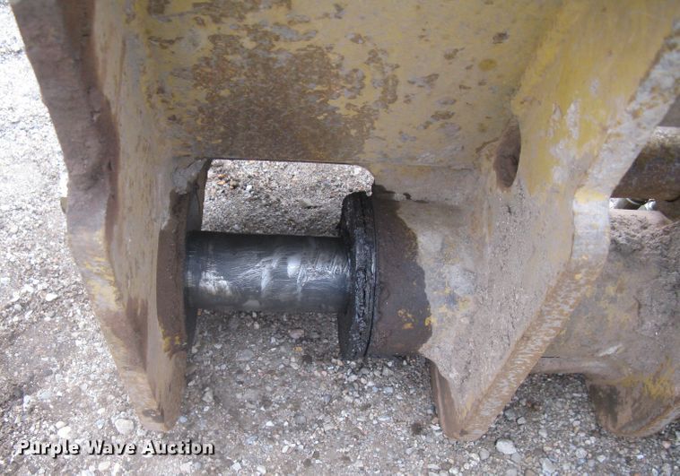 image for item DG5331 Caterpillar wheel loader quick attach