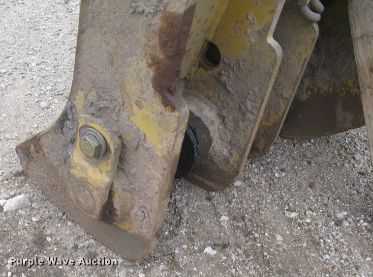 image for item DG5331 Caterpillar wheel loader quick attach