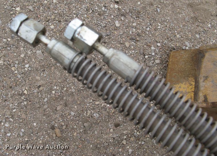 image for item DG5331 Caterpillar wheel loader quick attach