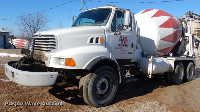 image for item DH8185 2001 Sterling LT8500  ready mix truck