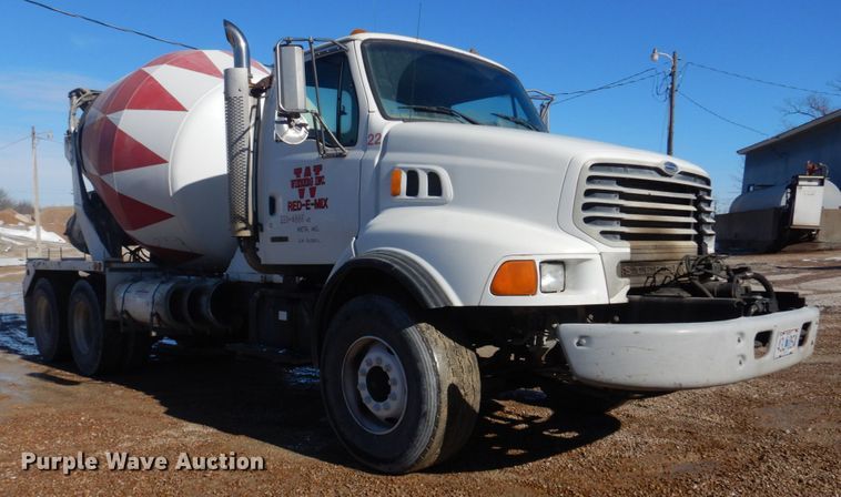 image for item DH8185 2001 Sterling LT8500  ready mix truck