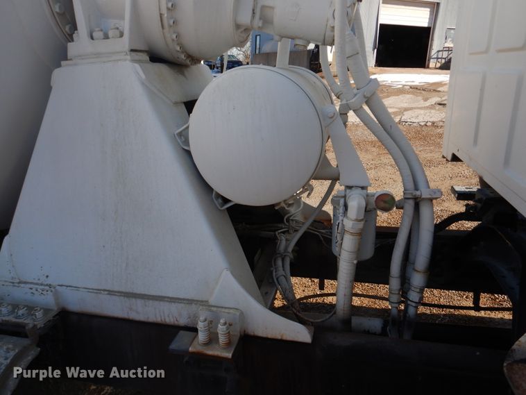 image for item DH8185 2001 Sterling LT8500  ready mix truck