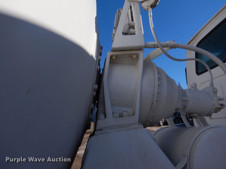 image for item DH8185 2001 Sterling LT8500  ready mix truck