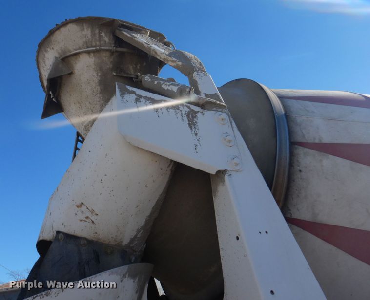 image for item DH8185 2001 Sterling LT8500  ready mix truck