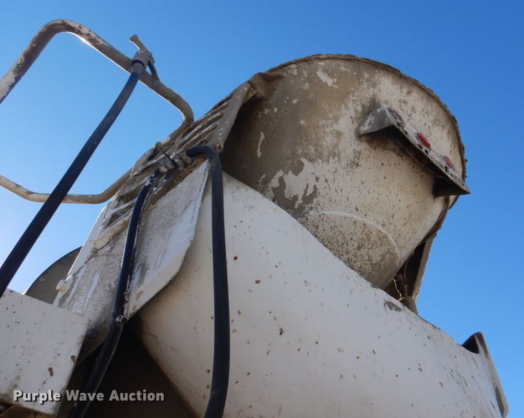 image for item DH8185 2001 Sterling LT8500  ready mix truck