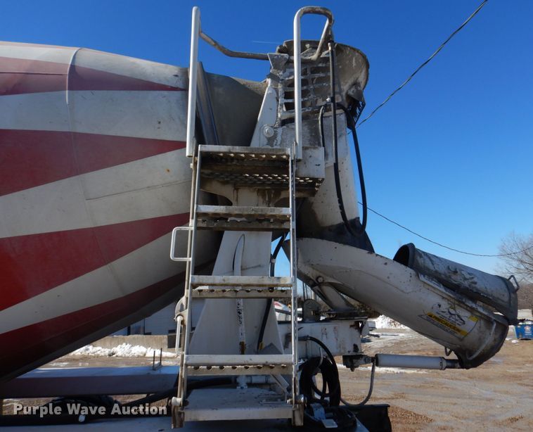 image for item DH8185 2001 Sterling LT8500  ready mix truck