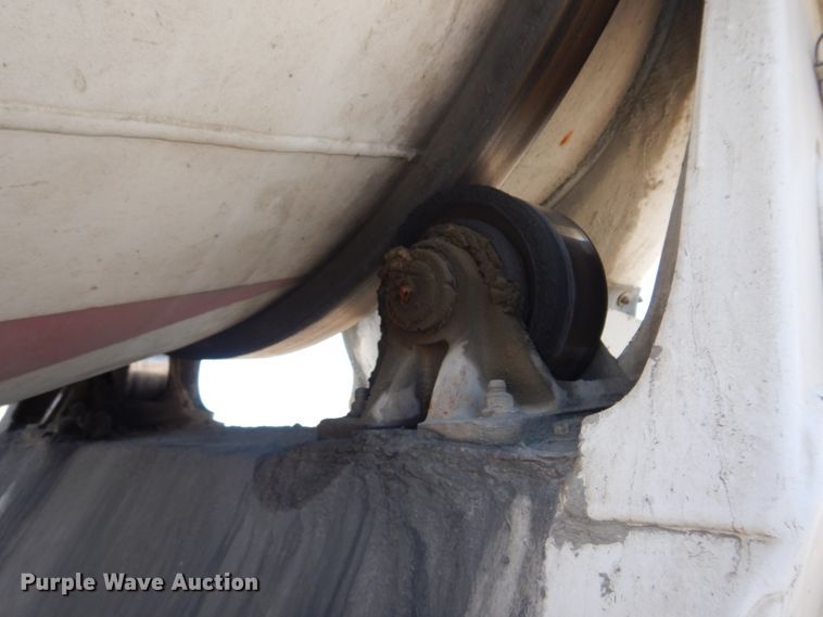 image for item DH8185 2001 Sterling LT8500  ready mix truck