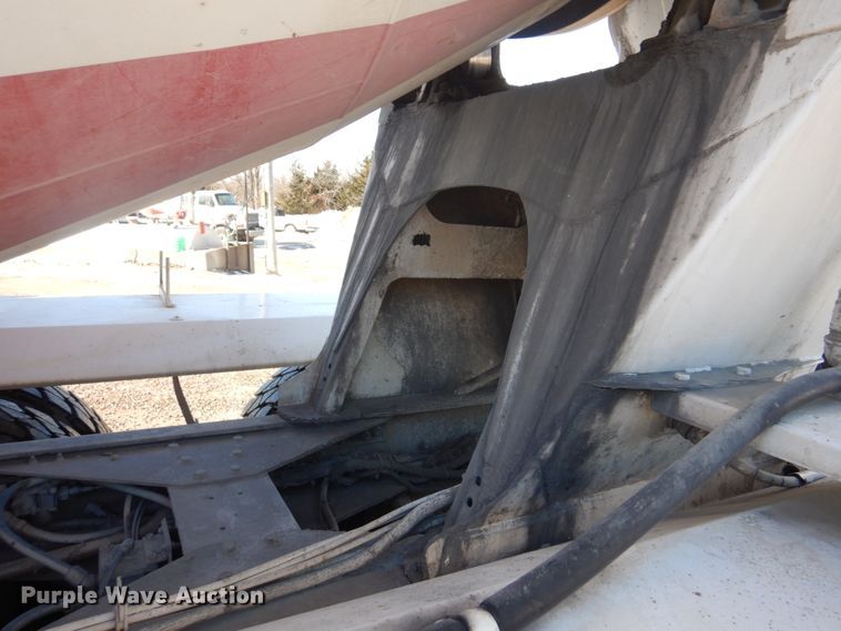 image for item DH8185 2001 Sterling LT8500  ready mix truck