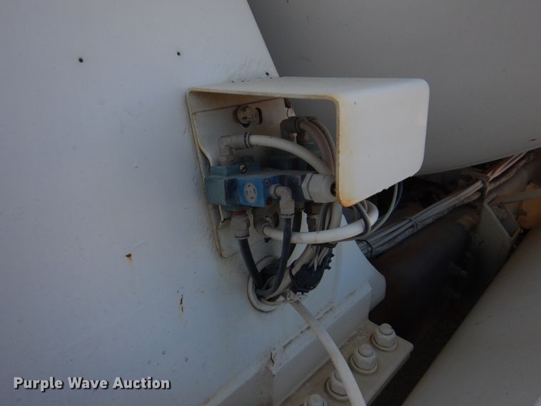 image for item DH8185 2001 Sterling LT8500  ready mix truck