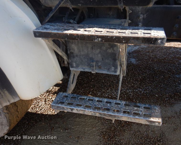 image for item DH8185 2001 Sterling LT8500  ready mix truck