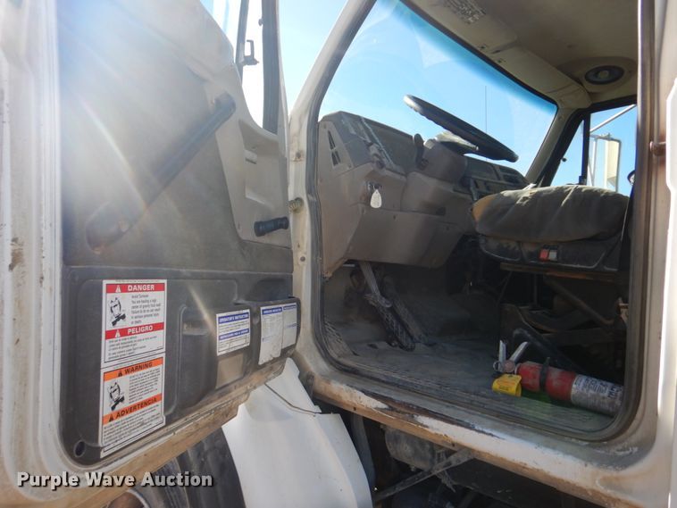 image for item DH8185 2001 Sterling LT8500  ready mix truck