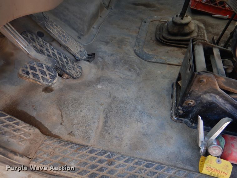 image for item DH8185 2001 Sterling LT8500  ready mix truck