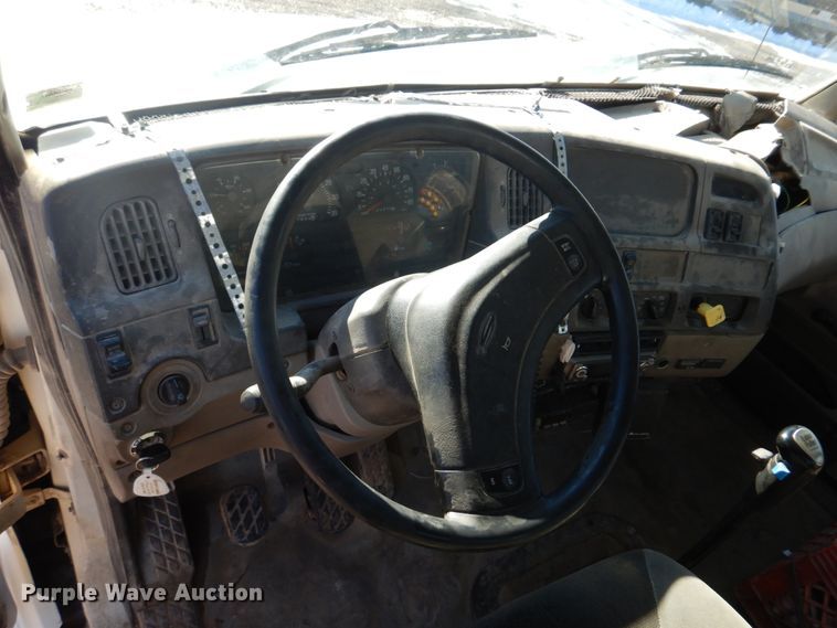 image for item DH8185 2001 Sterling LT8500  ready mix truck