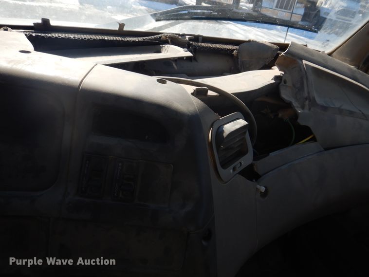 image for item DH8185 2001 Sterling LT8500  ready mix truck