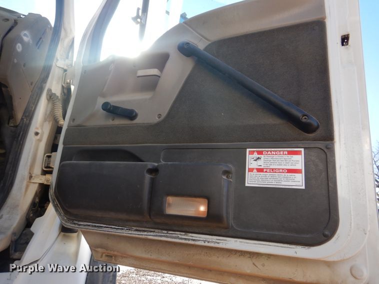 image for item DH8185 2001 Sterling LT8500  ready mix truck