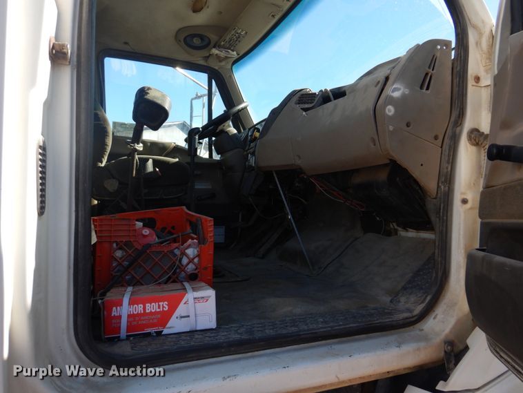 image for item DH8185 2001 Sterling LT8500  ready mix truck