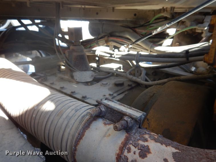 image for item DH8185 2001 Sterling LT8500  ready mix truck