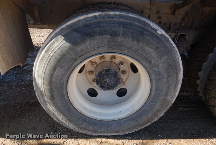 image for item DH8185 2001 Sterling LT8500  ready mix truck