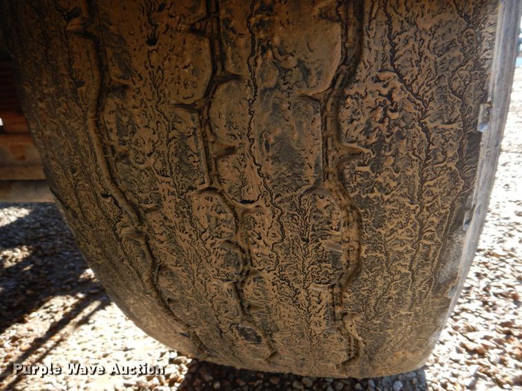 image for item DH8185 2001 Sterling LT8500  ready mix truck