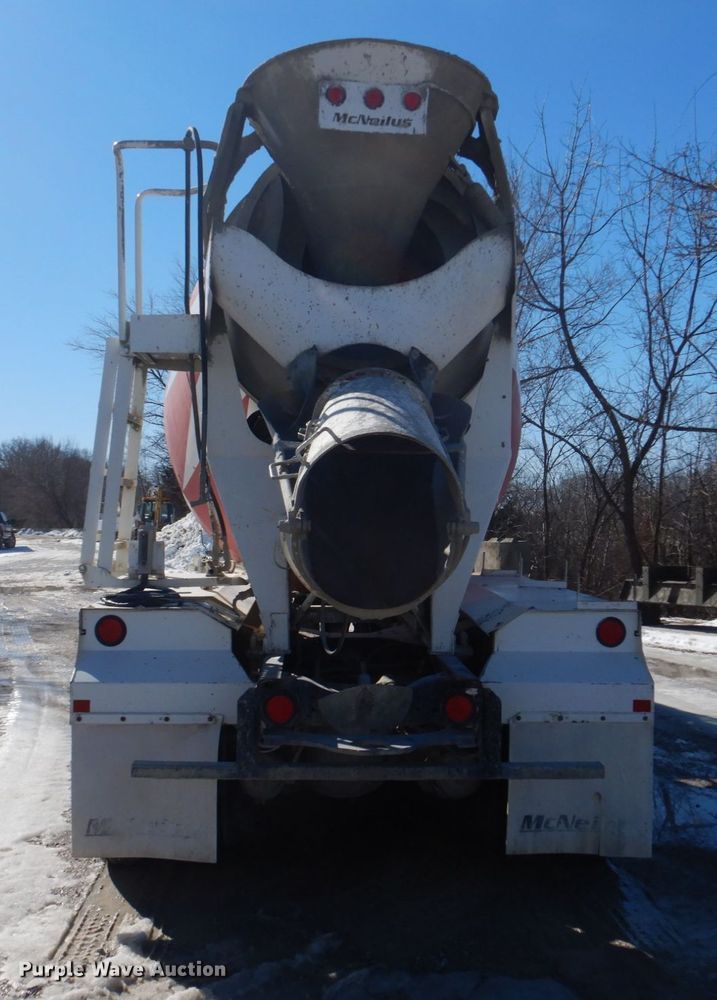 image for item DH8186 2001 Sterling LT8500  ready mix truck