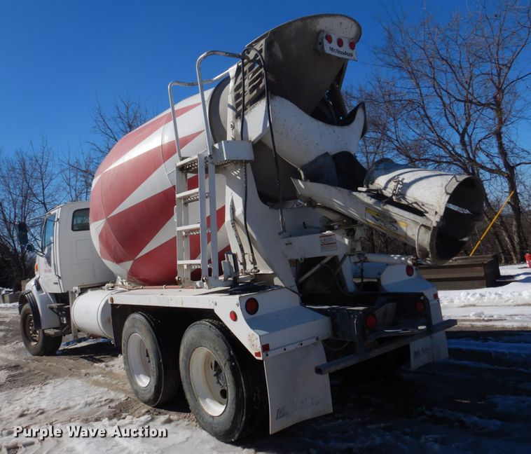 image for item DH8186 2001 Sterling LT8500  ready mix truck