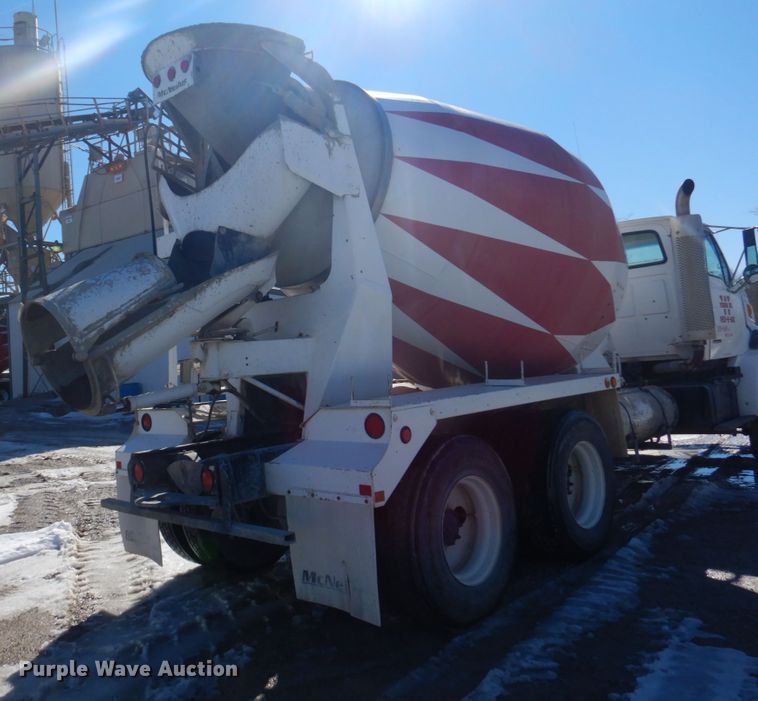 image for item DH8186 2001 Sterling LT8500  ready mix truck