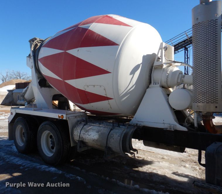 image for item DH8186 2001 Sterling LT8500  ready mix truck