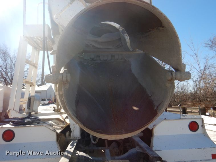 image for item DH8186 2001 Sterling LT8500  ready mix truck