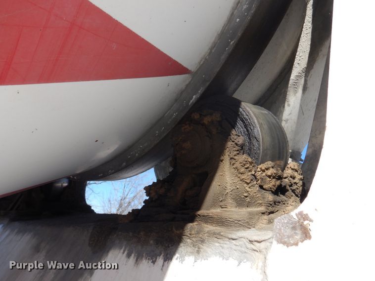 image for item DH8186 2001 Sterling LT8500  ready mix truck