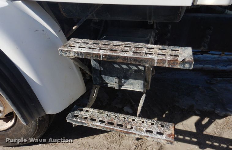 image for item DH8186 2001 Sterling LT8500  ready mix truck