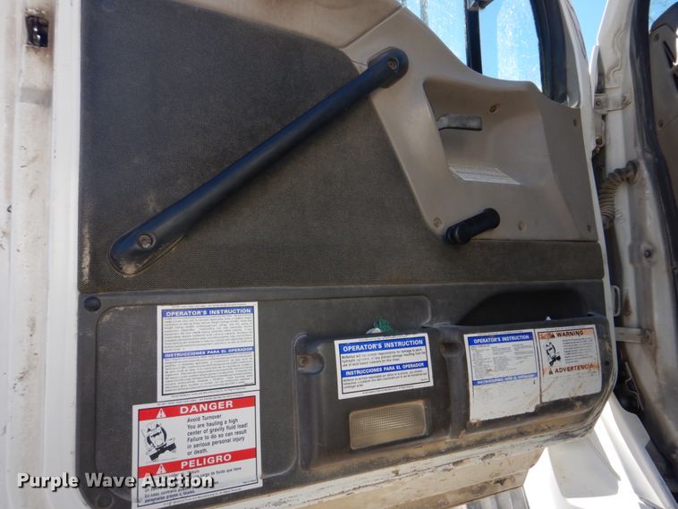 image for item DH8186 2001 Sterling LT8500  ready mix truck