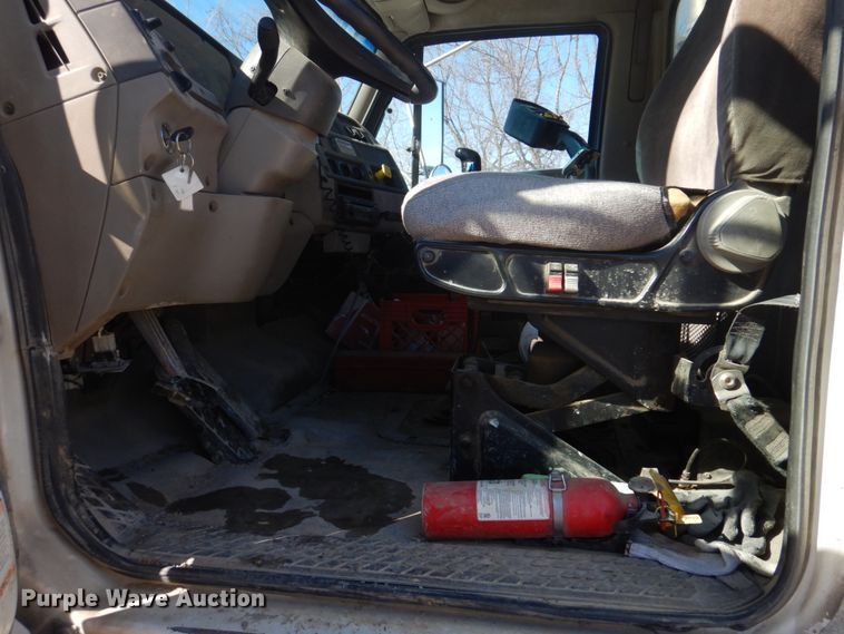 image for item DH8186 2001 Sterling LT8500  ready mix truck