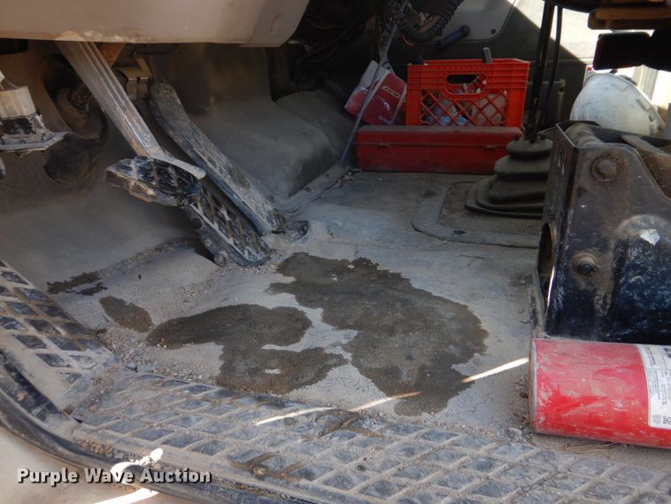 image for item DH8186 2001 Sterling LT8500  ready mix truck