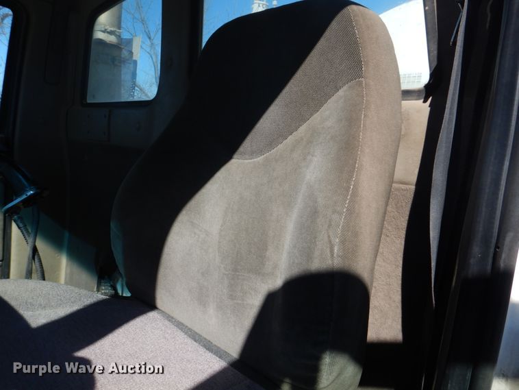 image for item DH8186 2001 Sterling LT8500  ready mix truck