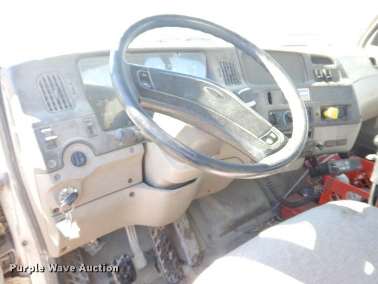 image for item DH8186 2001 Sterling LT8500  ready mix truck