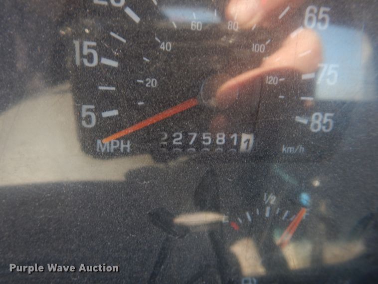 image for item DH8186 2001 Sterling LT8500  ready mix truck