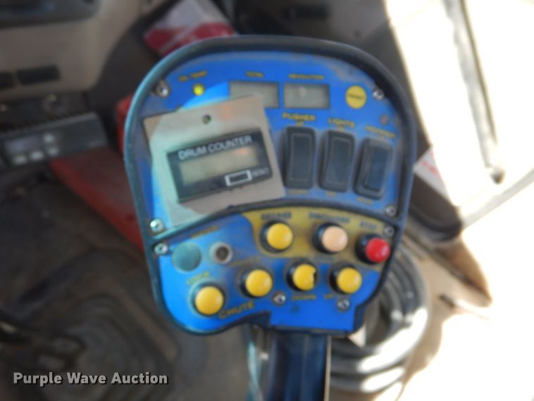 image for item DH8186 2001 Sterling LT8500  ready mix truck