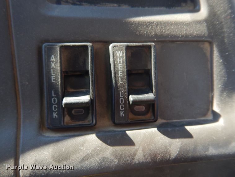 image for item DH8186 2001 Sterling LT8500  ready mix truck