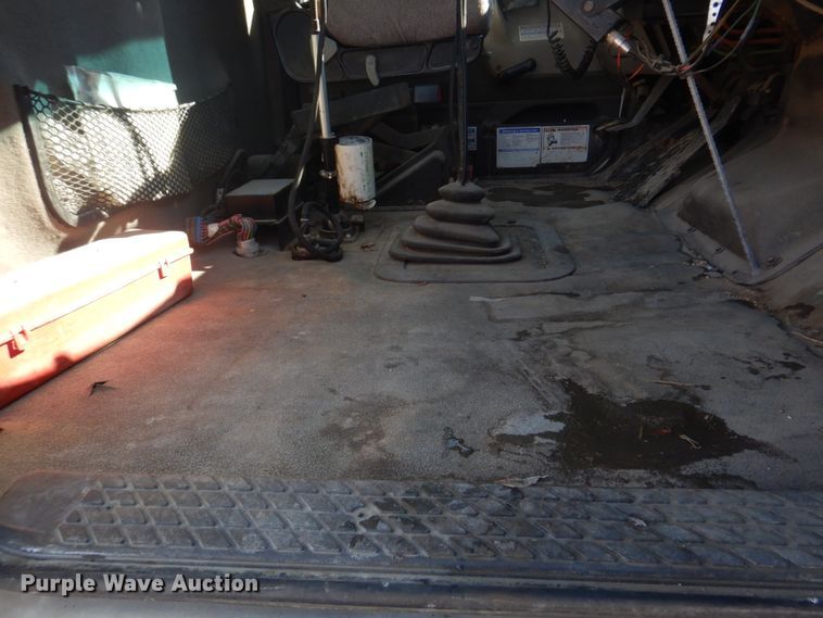 image for item DH8186 2001 Sterling LT8500  ready mix truck