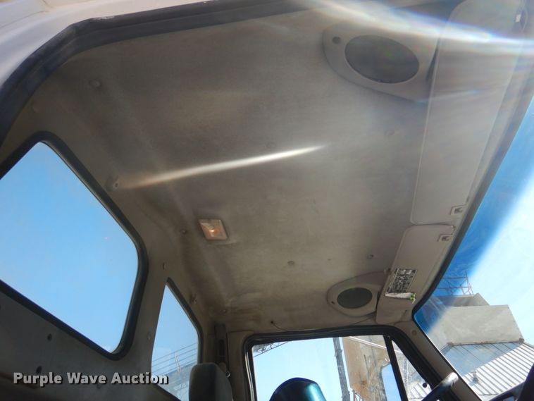 image for item DH8186 2001 Sterling LT8500  ready mix truck