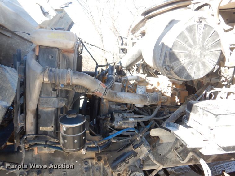 image for item DH8186 2001 Sterling LT8500  ready mix truck