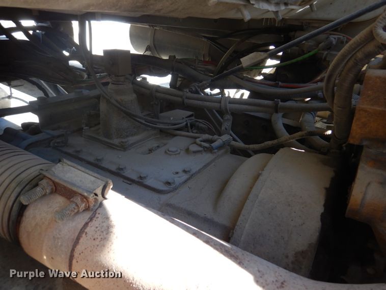 image for item DH8186 2001 Sterling LT8500  ready mix truck